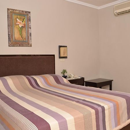 El Portal Inn Тагбиларан Сити Екстериор снимка