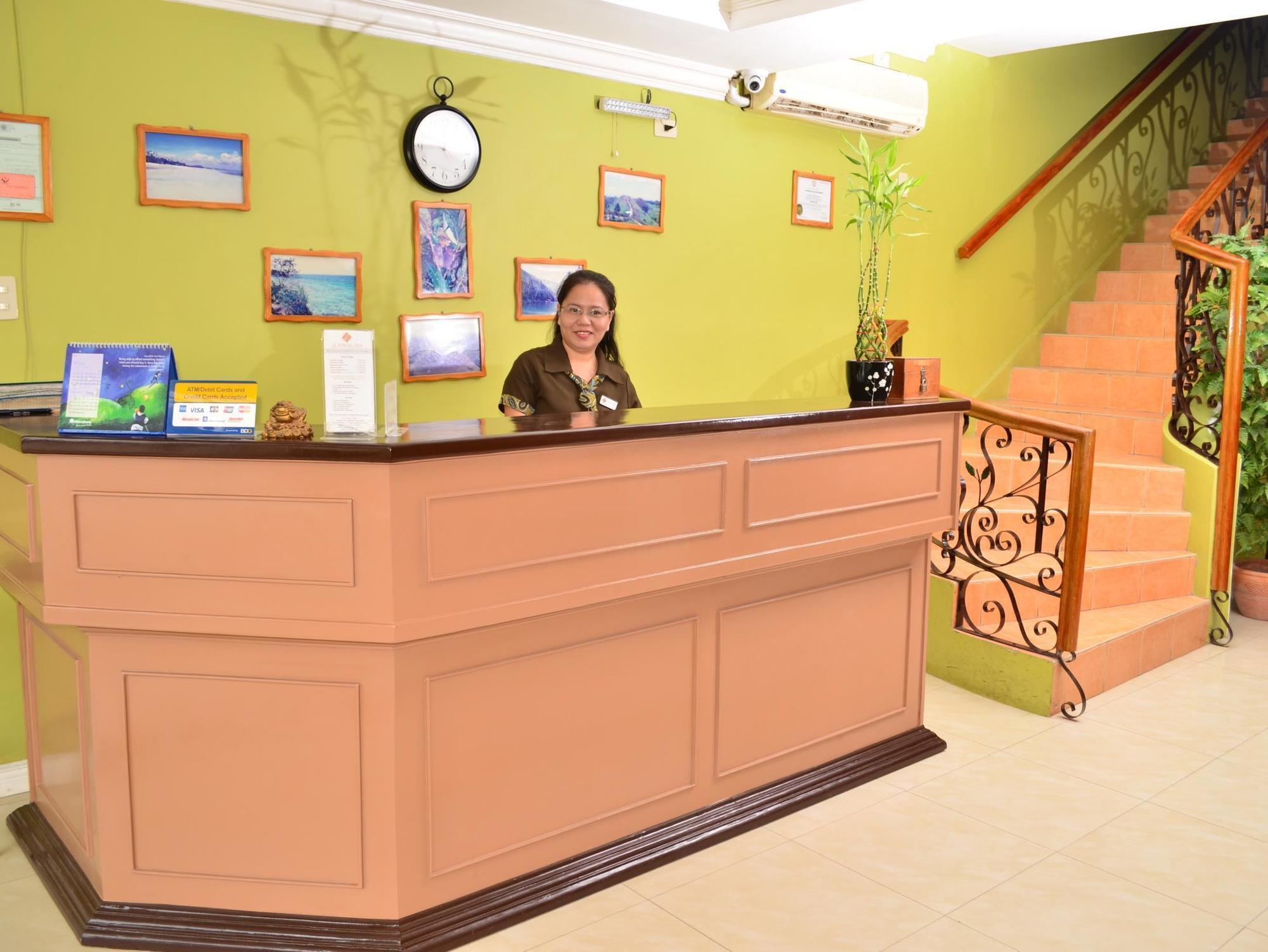 El Portal Inn Тагбиларан Сити Екстериор снимка