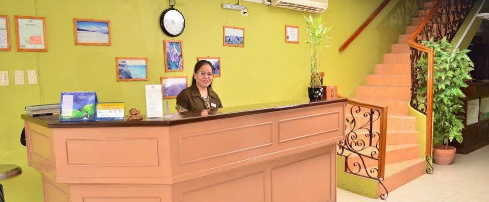 El Portal Inn Тагбиларан Сити Екстериор снимка