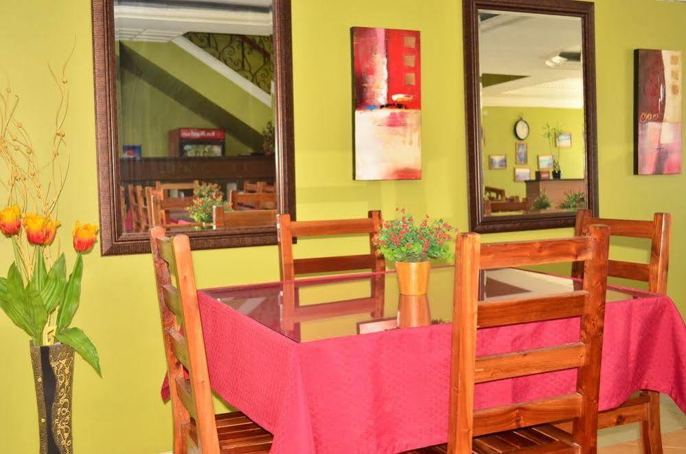 El Portal Inn Тагбиларан Сити Екстериор снимка